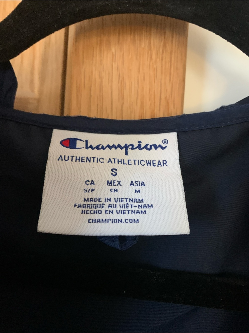 Champion Packable Jacket - Picture 4 of 5